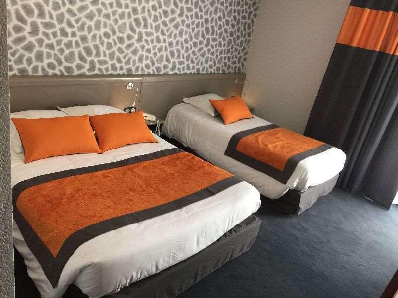 Brit Hotel Golfhotel Saint Samson Pleumeur-Bodou Zimmer foto